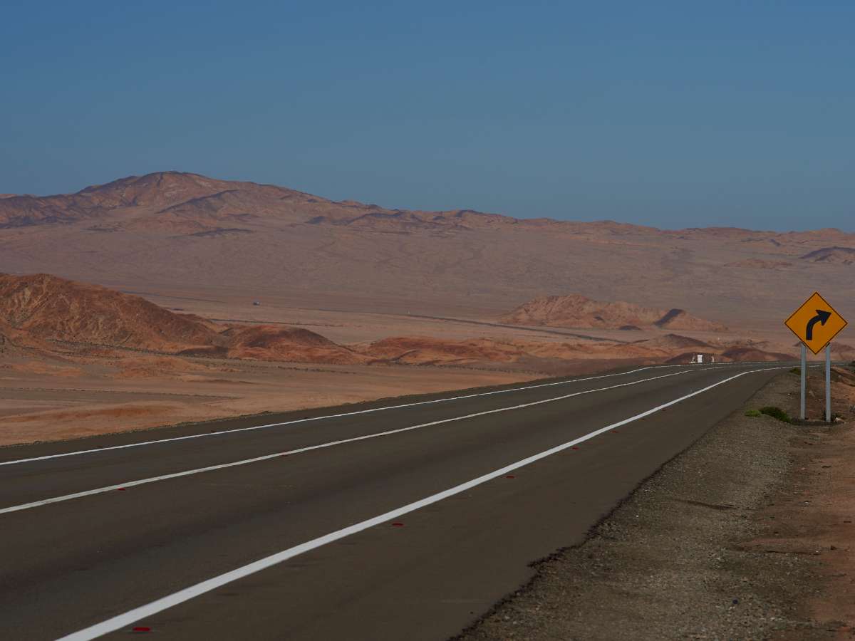 paisaje de la panamericana sur camino a Ica