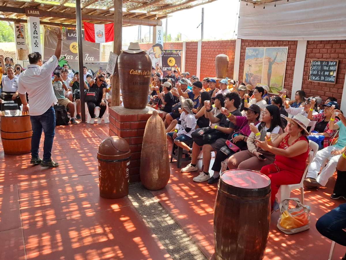 bodega de pisco tradicional en Ica